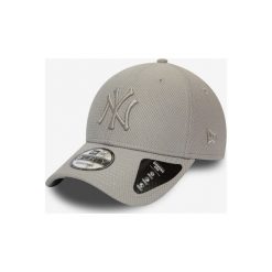 New Era New York Yankees Diamond Era Essential Czapka z daszkiem Szary. Szare czapki męskie New Era, z haftami, z poliesteru. Za 119,95 zł.