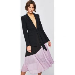 Pinko - Żakiet. Czarne kamizelki damskie Pinko, m, bez wzorów, z poliesteru, eleganckie, bez kaptura. W wyprzedaży za 799,90 zł.