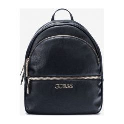 Guess Manhattan Plecak Czarny. Czarne plecaki damskie Guess, w paski, z materiału. Za 593,95 zł.
