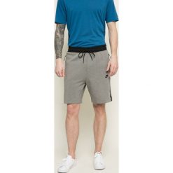 Nike Sportswear - Szorty. Szare spodenki i szorty męskie marki Nike Sportswear, xl, z bawełny, sportowe. W wyprzedaży za 219,90 zł.