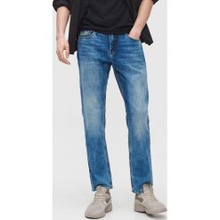 Jeansy comfort - Niebieski. Niebieskie jeansy damskie Cropp, m, bez wzorów. Za 99,99 zł.