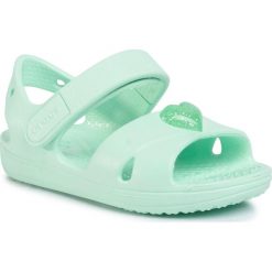 Sandały CROCS - Classic Cross Strap Sandal Ps 206245 Neo Mint. Zielone sandały dziewczęce Crocs, z tworzywa sztucznego, bez zapięcia. W wyprzedaży za 99,00 zł.