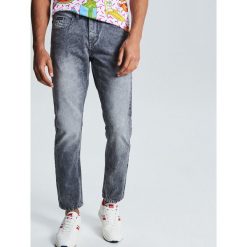 Jeansy comfort - Szary. Szare jeansy damskie Cropp. Za 119,99 zł.