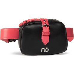Saszetka nerka NOBO - NBAG-G2230-C005 Czarny. Czarne nerki damskie Nobo, bez wzorów, ze skóry ekologicznej, młodzieżowe, bez dodatków. W wyprzedaży za 109,00 zł.