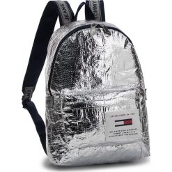 Plecak TOMMY HILFIGER - Tju Logo Tape Med Backpack Tp AU0AU00462 055. Szare plecaki damskie TOMMY HILFIGER, bez wzorów, z tworzywa sztucznego. W wyprzedaży za 179,00 zł.