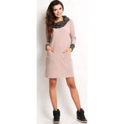 Sukienka A113 beż. Sukienki damskie Awama, xl, bez wzorów, z dzianiny, z golfem, z długim rękawem, długie, mini. Za 146,37 zł.