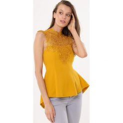 Żółty Top Must Be There. Bluzki damskie Born2be. Za 29,99 zł.
