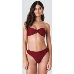 J&K Swim X NA-KD Dół bikini z wysokim stanem - Red. Czerwone bikini J&K Swim x NA-KD. Za 52,95 zł.