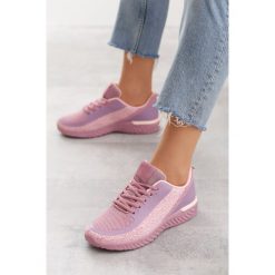 Różowe Buty Sportowe Walworth. Różowe buty sportowe damskie Born2be, bez wzorów, z gumy, sportowe, na fitness i siłownię. Za 79,99 zł.