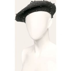 Liu Jo - Beret. Szare czapki damskie Liu Jo, bez wzorów, z wełny. W wyprzedaży za 199,90 zł.