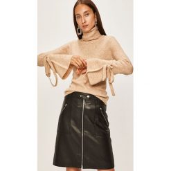 Silvian Heach - Sweter. Brązowe swetry damskie Silvian Heach, s, bez wzorów, z elastanu, bez rękawów. Za 439,90 zł.