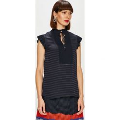 Tommy Hilfiger - Top. Niebieskie bluzki damskie TOMMY HILFIGER, bez wzorów, z poliesteru, casualowe, bez kołnierzyka, z krótkim rękawem. W wyprzedaży za 399,90 zł.