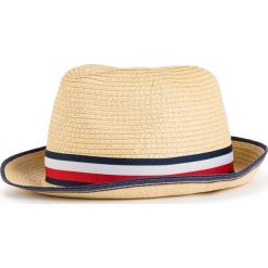 Kapelusz TOMMY HILFIGER - Straw Hat AM0AM04502 069. Brązowe kapelusze męskie TOMMY HILFIGER, bez wzorów, z tworzywa sztucznego. W wyprzedaży za 149,00 zł.