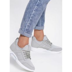 Szare Buty Sportowe Demythologize. Szare buty sportowe damskie Inny, z aplikacjami, sportowe. Za 89,99 zł.