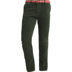 Chinosy męskie: Scotch & Soda STUART Spodnie materiałowe army