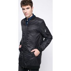 Casual Friday - Kurtka. Czarne bez kategorii marki Casual Friday, s, z poliesteru, casualowe. W wyprzedaży za 219,90 zł.