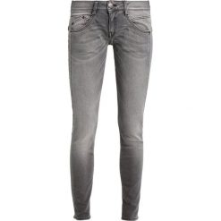 Herrlicher GILA SLIM Jeansy Slim Fit dark ash. Szare jeansy damskie marki Herrlicher, bez wzorów, z elastanu. Za 459,00 zł.