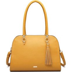 Tamaris torebka Mafalda Shoulder Bag 3263192 żółta. Żółte torebki klasyczne damskie Tamaris, bez wzorów, eleganckie, bez dodatków. Za 319,00 zł.