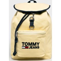 Tommy Jeans - Plecak. Żółte plecaki damskie Tommy Jeans, z aplikacjami, z bawełny. W wyprzedaży za 299,90 zł.