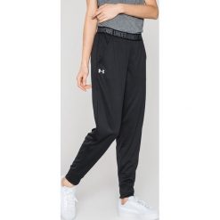 Under Armour Play Up Spodnie dresowe Czarny. Czarne spodnie damskie Under Armour, xl, z poliesteru. Za 223,95 zł.