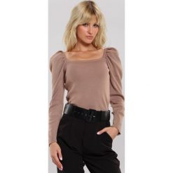 Beżowy Sweter Raisin. Brązowe swetry damskie Renee, s, bez wzorów, prążkowane, casualowe, z długim rękawem, długie, bez kaptura. Za 79,99 zł.