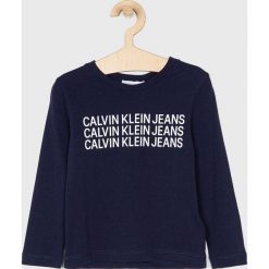 Calvin Klein Jeans - Longsleeve dziecięcy 104 - 176 cm. Niebieskie t-shirty chłopięce Calvin Klein Jeans, z nadrukiem, z bawełny, z długim rękawem. W wyprzedaży za 89,90 zł.