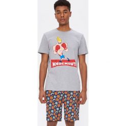 Dwuczęściowa piżama Johnny Bravo - Wielobarwny. Piżamy męskie House, s, bez wzorów, bez rękawów. Za 69,99 zł.