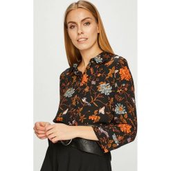 Silvian Heach - Koszula. Czarne koszule body marki Silvian Heach, s, z poliesteru, klasyczne, z włoskim kołnierzykiem. W wyprzedaży za 179,90 zł.