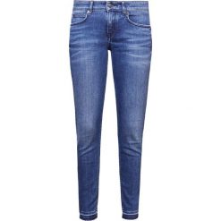 DRYKORN PAY Jeans Skinny Fit blue denim. Niebieskie boyfriendy damskie DRYKORN. W wyprzedaży za 440,30 zł.