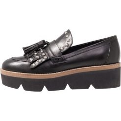 Janet Sport Półbuty wsuwane black. Czarne półbuty damskie skórzane Janet Sport, sportowe. Za 719,00 zł.