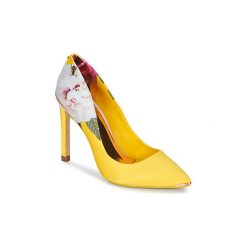 Czółenka Ted Baker MELNIP. Żółte czółenka damskie Ted Baker, bez wzorów, bez obcasa. Za 575,20 zł.
