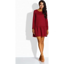 Elegancka sukienka z kokardą bordo VICTORIA. Sukienki damskie Lemoniade, s, bez wzorów, eleganckie, z okrągłym kołnierzem, z długim rękawem, długie, maxi. Za 109,90 zł.