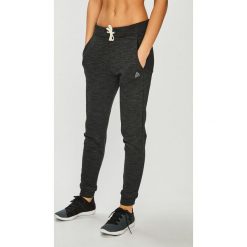 Reebok - Spodnie. Szare spodnie damskie Reebok, s, bez wzorów, z elastanu. Za 179,90 zł.