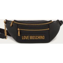 Love Moschino - Nerka. Czarne nerki damskie Love Moschino, w paski, ze skóry ekologicznej, z aplikacjami. Za 659,90 zł.