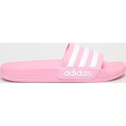 Adidas - Klapki Adilette Shower K. Różowe sandały dziewczęce Adidas, z materiału, bez zapięcia. W wyprzedaży za 69,90 zł.