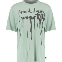 Tiger of Sweden Jeans FLUKE Tshirt z nadrukiem light peacock. Zielone koszulki polo męskie marki Tiger of Sweden Jeans, s, z nadrukiem, z bawełny. Za 289,00 zł.
