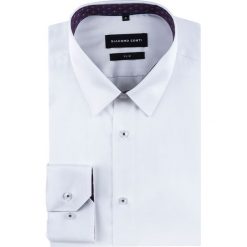 Koszula SIMONE KDBS000670. Białe koszule męskie Giacomo Conti, m, bez wzorów, z bawełny, eleganckie, z klasycznym kołnierzykiem, z długim rękawem. Za 229,00 zł.