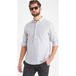KOSZULA HENNRY-W Joop! Jeans. Koszule męskie JOOP! Jeans, s, bez wzorów, z jeansu, eleganckie, bez kołnierzyka, bez rękawów. W wyprzedaży za 366,63 zł.