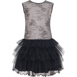 Sly - Sukienka dziecięca 128-158 cm. Czarne sukienki dziewczęce SLY, bez wzorów, z tkaniny, eleganckie, bez rękawów, mini, proste. W wyprzedaży za 239,90 zł.