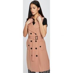 Vero Moda - Sukienka. Czarne sukienki damskie Vero Moda, na co dzień, w paski, z poliesteru, casualowe, bez kołnierzyka, bez rękawów, mini, proste. W wyprzedaży za 139,90 zł.