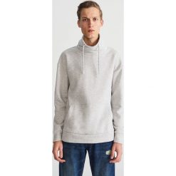 Bluza z kominowym kołnierzem - Jasny szar. Szare bluzy męskie marki Reserved, s. Za 119,99 zł.