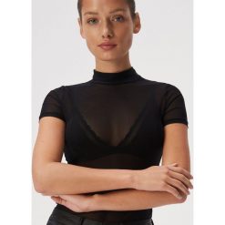 Koszulka z siateczki - Czarny. Czarne koszulki damskie Sinsay, xl, bez wzorów, bez kołnierzyka, bez rękawów. Za 19,99 zł.