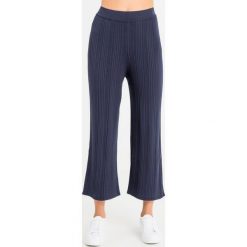 SPODNIE GIUSY Max Mara Leisure. Spodnie damskie Max Mara Leisure, l, bez wzorów, z jeansu, eleganckie. Za 1109,00 zł.