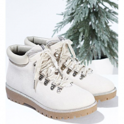 Jasnoszare Traperki Bad Romance. Szare buty zimowe damskie Born2be, z weluru, na niskim obcasie. Za 79,99 zł.