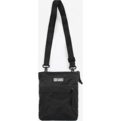 Vans Easy Going Cross body bag Czarny. Czarne torebki klasyczne damskie Vans, w paski, z materiału, bez dodatków. Za 119,95 zł.