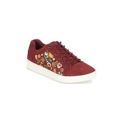 Buty Banana Moon RACLO. Czerwone trampki i tenisówki damskie marki Banana Moon, bez wzorów, bez zapięcia. Za 247,20 zł.