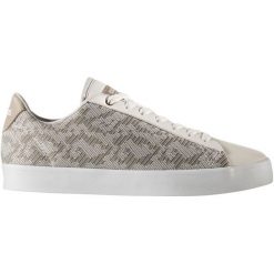 Adidas Cf Daily Qt Clean W Chalk White/Pearl Grey Footwear/Icey Pink 38.7. Szare buty sportowe damskie marki Adidas, bez wzorów, z tkaniny, eleganckie. W wyprzedaży za 229,00 zł.