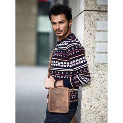 PORĘCZNA TORBA MAĘSKA ZE SKÓRY NATURALNEJ ALWAYS WILD. Żółte torby męskie skórzane ALWAYS WILD, w paski, ze skóry, eleganckie. Za 155,90 zł.