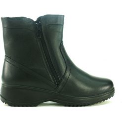 BOTKI DAMSKIE TS Z19 CZA. Botki damskie T. Sokolski, ze skóry ekologicznej, bez obcasa, na platformie, bez zapięcia. Za 99,00 zł.