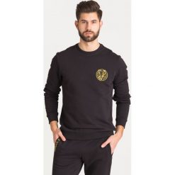 BLUZA Versace Jeans. Czarne bluzy męskie Versace Jeans, s, z haftami, z bawełny, z okrągłym kołnierzem, bez rękawów, bez kaptura. Za 405,30 zł.